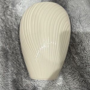 Lenox flowers 💐 vase.